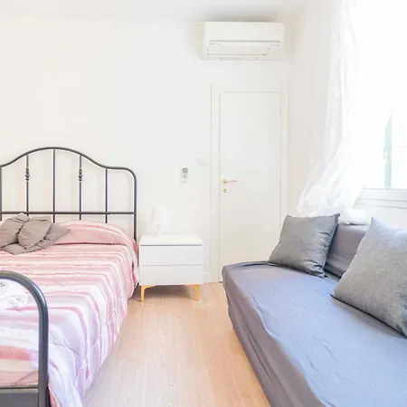 012b - Loft, Casa In Centro Con Terrazza Gigante Privata, 100metri Da Spiaggia E Mare *