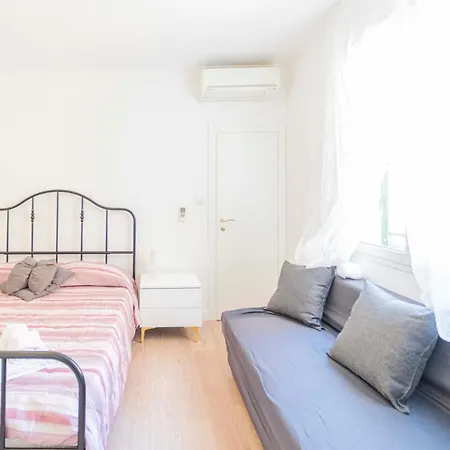 012b - Loft, Casa In Centro Con Terrazza Gigante Privata, 100metri Da Spiaggia E Mare