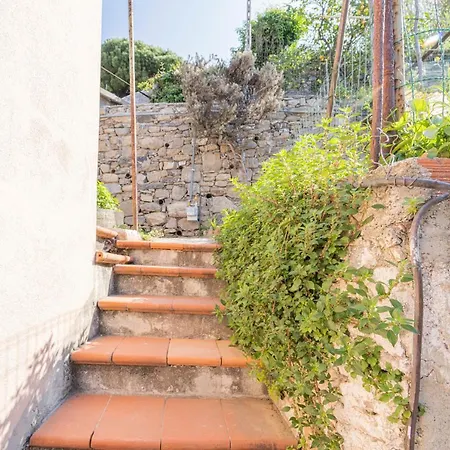 012b - Loft, Casa In Centro Con Terrazza Gigante Privata, 100metri Da Spiaggia E Mare Moneglia