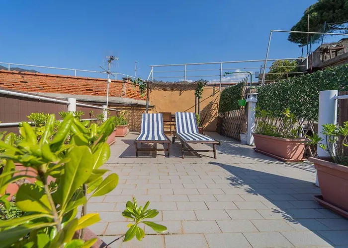 012b - Loft, Casa In Centro Con Terrazza Gigante Privata, 100metri Da Spiaggia E Mare Moneglia