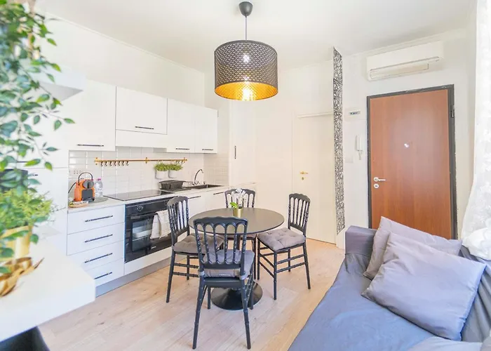 012b - Loft, Casa In Centro Con Terrazza Gigante Privata, 100metri Da Spiaggia E Mare * Moneglia