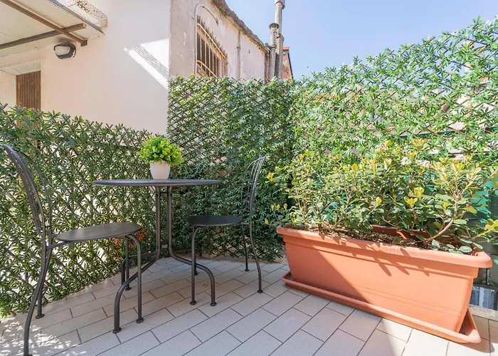 Apartment 012b - Loft, Casa In Centro Con Terrazza Gigante Privata, 100metri Da Spiaggia E Mare Moneglia