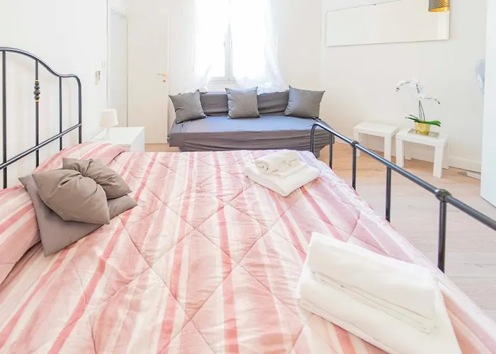 012b - Loft, Casa In Centro Con Terrazza Gigante Privata, 100metri Da Spiaggia E Mare Moneglia