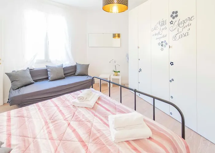 012b - Loft, Casa In Centro Con Terrazza Gigante Privata, 100metri Da Spiaggia E Mare