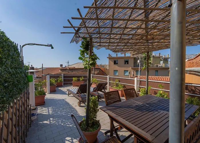 012b - Loft, Casa In Centro Con Terrazza Gigante Privata, 100metri Da Spiaggia E Mare Moneglia